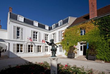Das Weingut Champagne Deutz in Aÿ. Foto: Photokressl