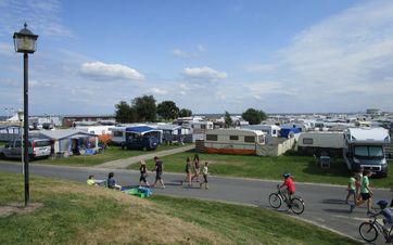 Camping in Schillig in Ostfriesland. Foto: www.ostfriesland.travel