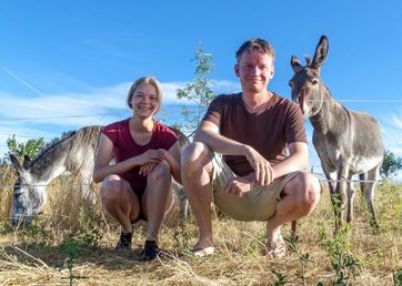 Pilgertouren mit Eseln im Burgenlandkreis, Foto: Eselpilgern