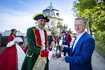 Gesellschaft, Mensch, Bevölkerung, Personalie, Geschichte, historisch, Hobby, Freizeit