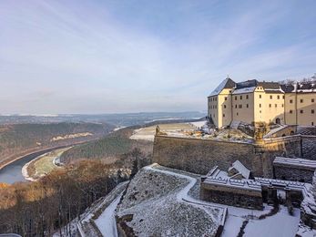 Die Georgenburg ist das dominanteste Gebäude im Ensemble der Festung Königstein. Von hier bietet sich ein weitreichender Blick ins Umland. Foto: Festung Königstein gGmbH